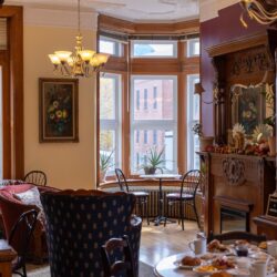 BREAKFAST IN LIBRARY BREAKFAST IN LIBRARY